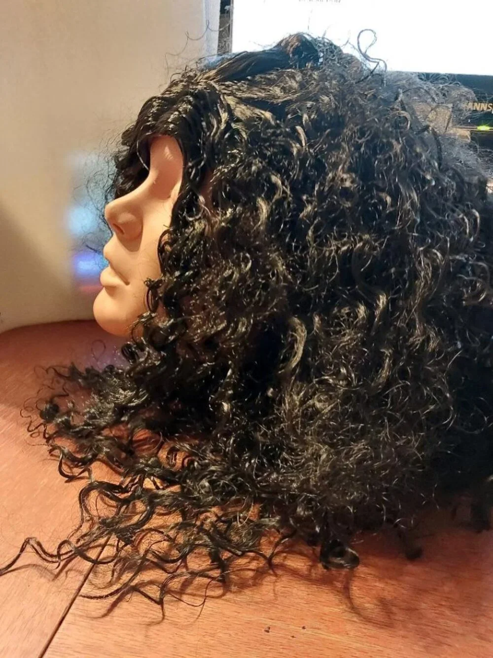 NEW ! Women 22